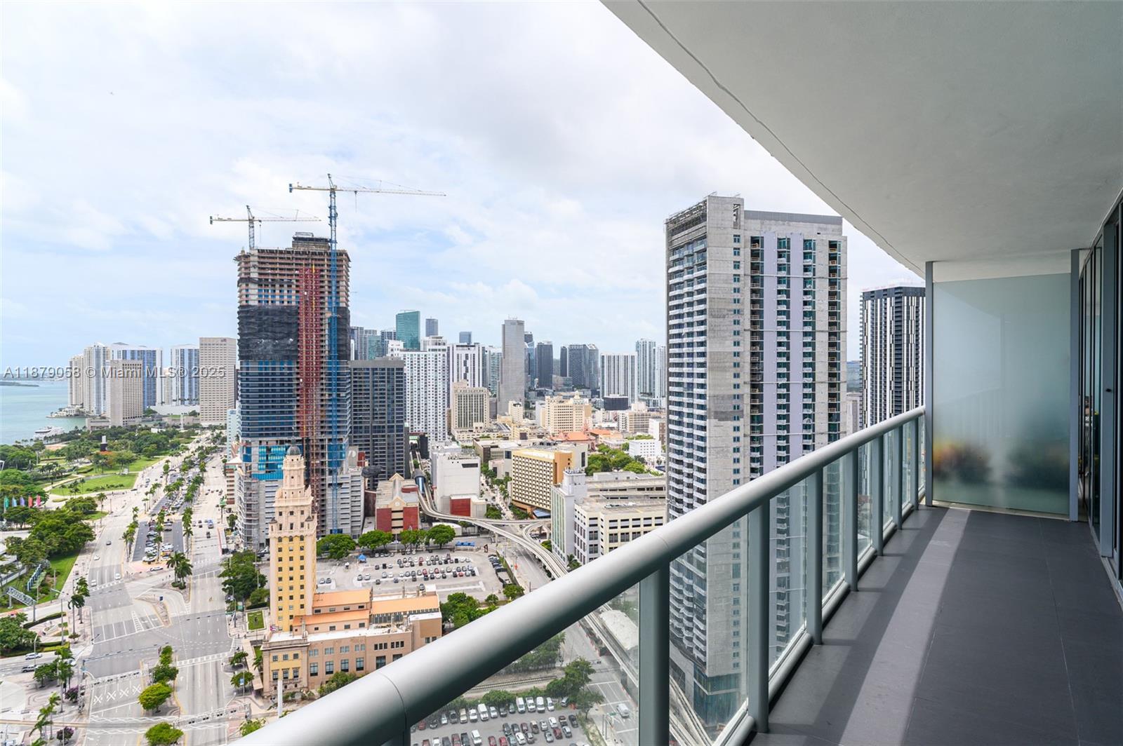 888 Biscayne Blvd #3406, Miami FL 33132
