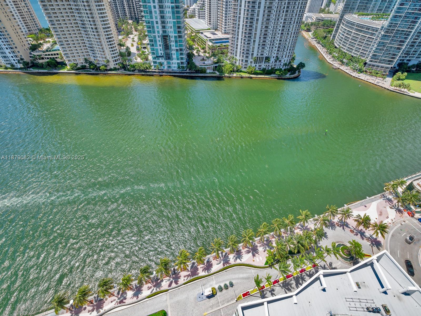 325 S Biscayne Blvd #2715, Miami FL 33131