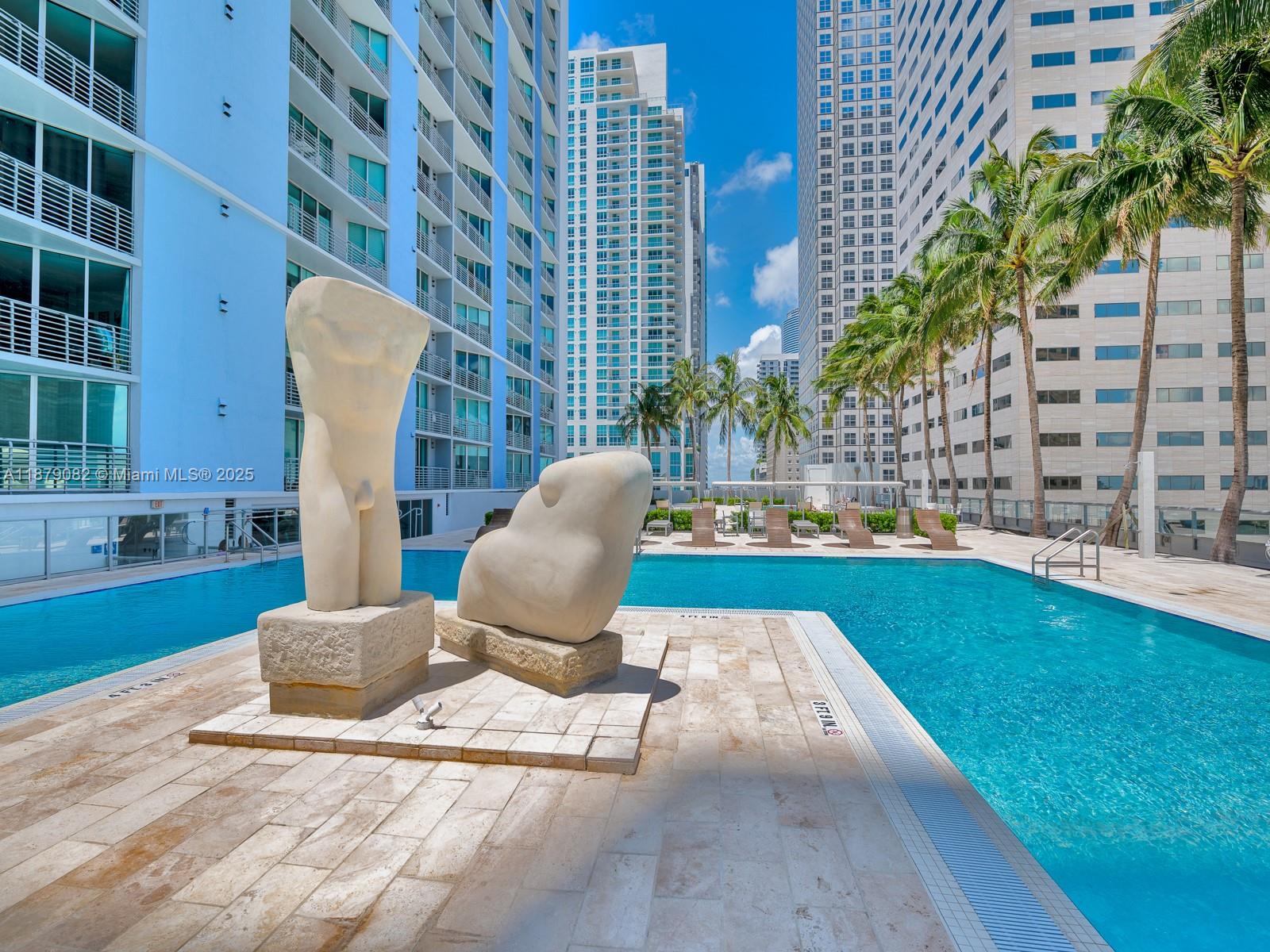 325 S Biscayne Blvd #2715, Miami FL 33131
