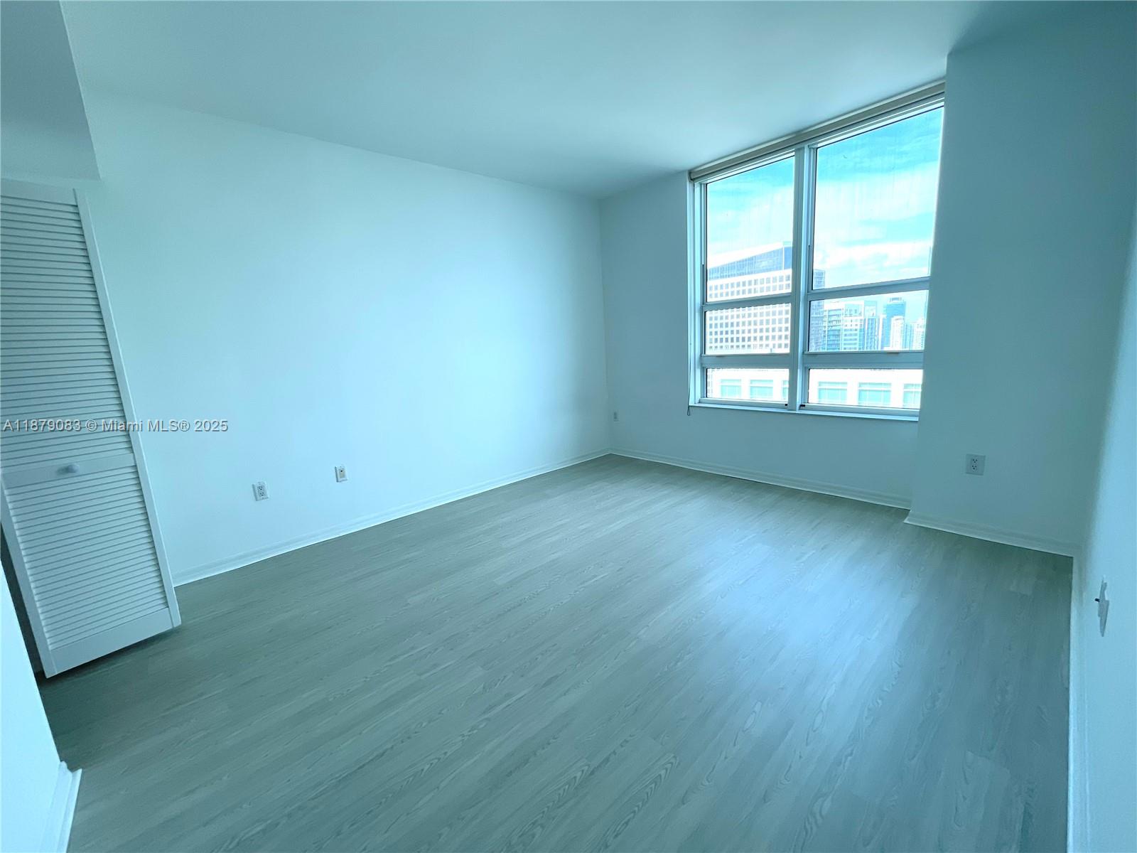 950 Brickell Bay Dr #3902, Miami FL 33131