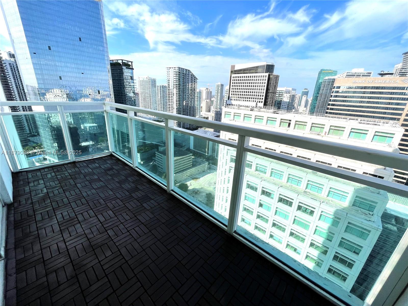 950 Brickell Bay Dr #3902, Miami FL 33131