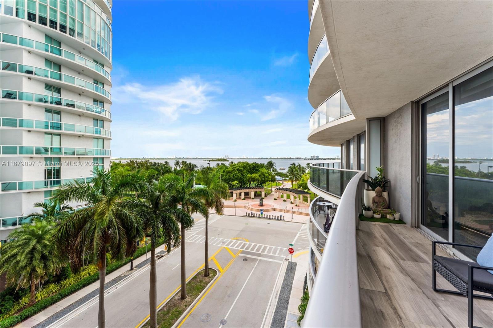488 NE 18th St #411, Miami FL 33132