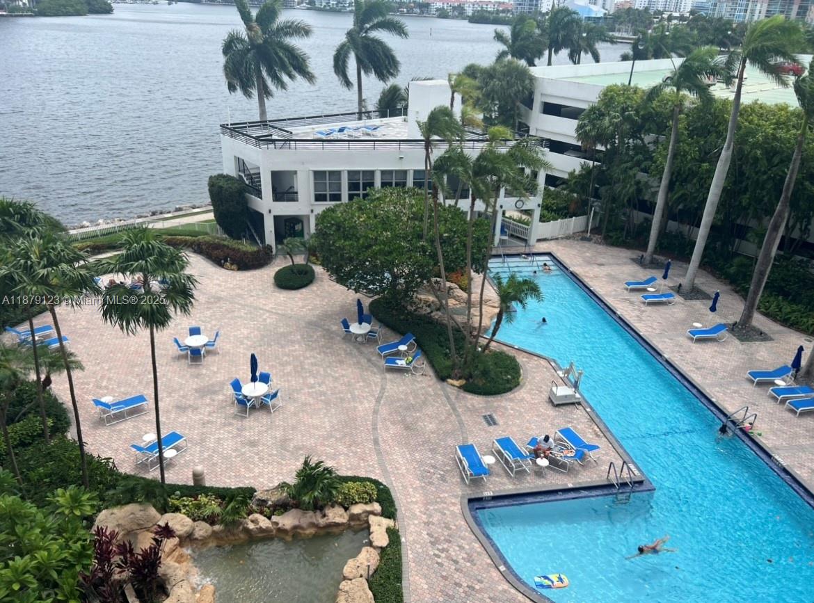 3600 Mystic Pointe Dr #604, Aventura FL 33180