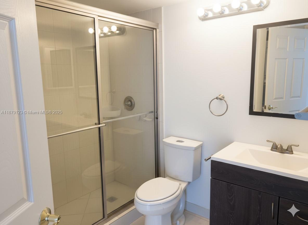 3600 Mystic Pointe Dr #604, Aventura FL 33180