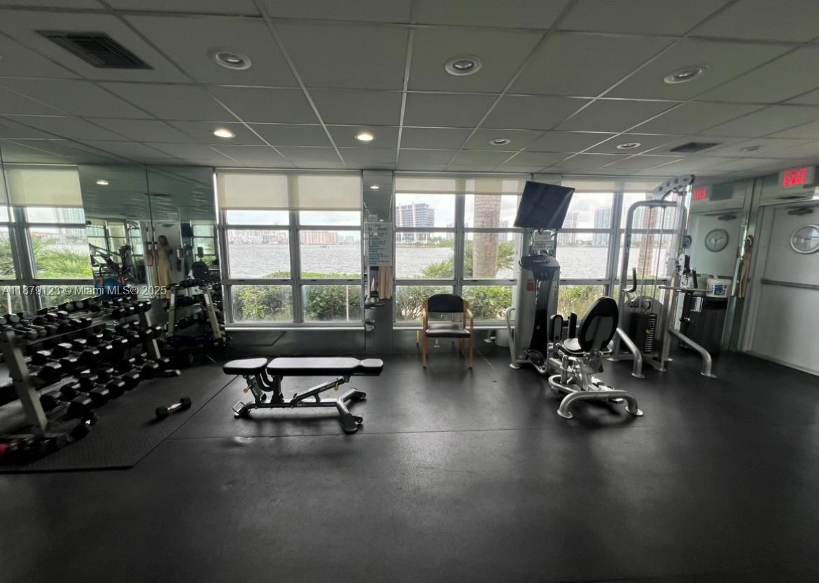 3600 Mystic Pointe Dr #604, Aventura FL 33180