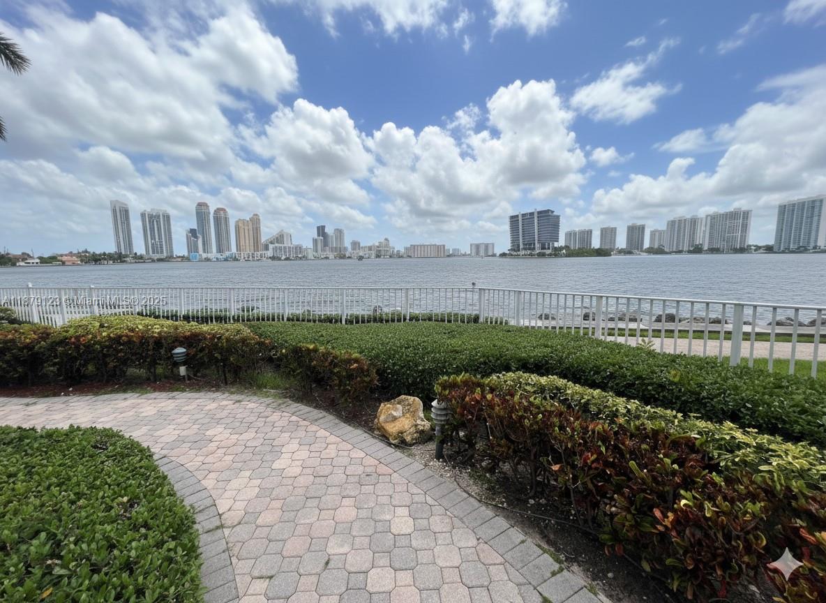 3600 Mystic Pointe Dr #604, Aventura FL 33180