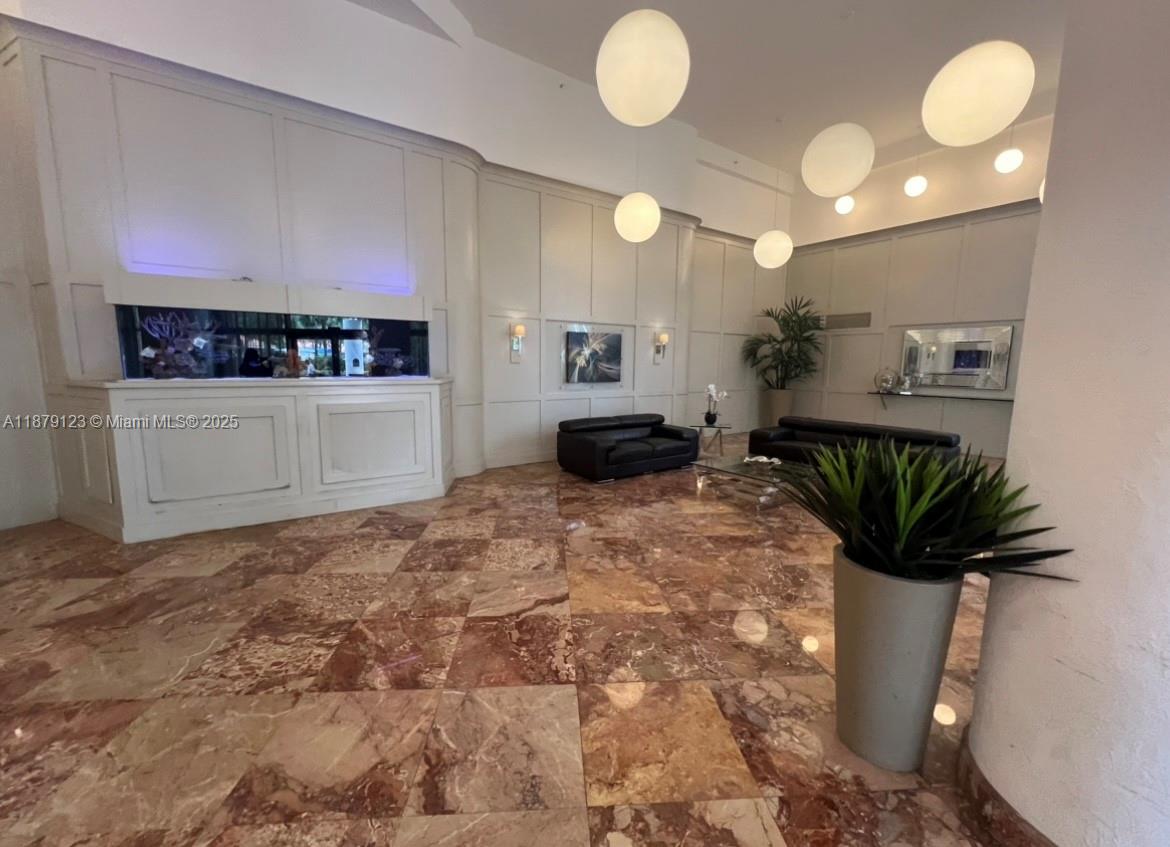 3600 Mystic Pointe Dr #604, Aventura FL 33180
