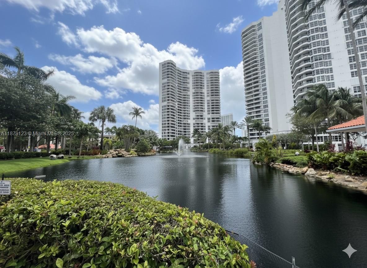 3600 Mystic Pointe Dr #604, Aventura FL 33180