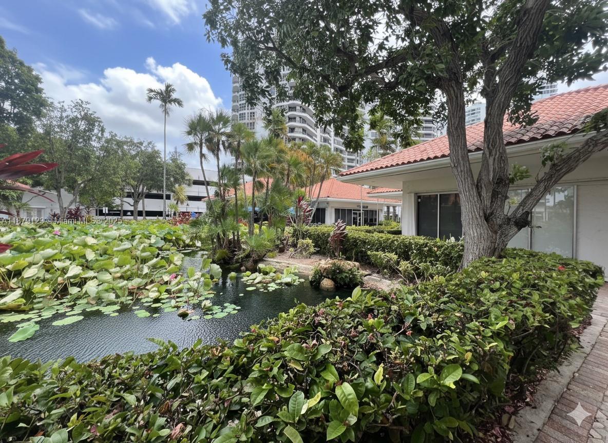 3600 Mystic Pointe Dr #604, Aventura FL 33180