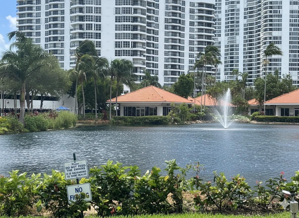 3600 Mystic Pointe Dr #604, Aventura FL 33180