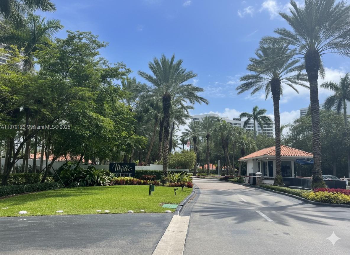 3600 Mystic Pointe Dr #604, Aventura FL 33180
