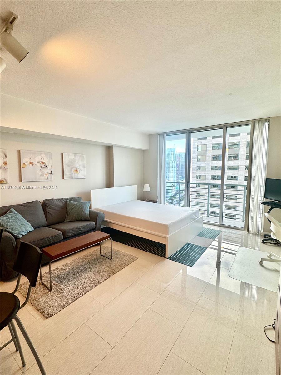 335 S Biscayne Blvd #3306, Miami FL 33131