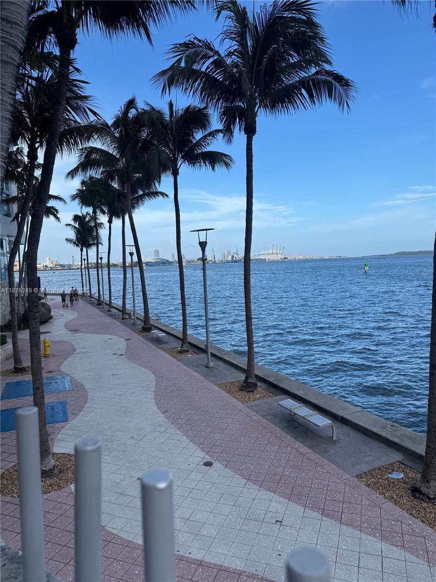 335 S Biscayne Blvd #3306, Miami FL 33131
