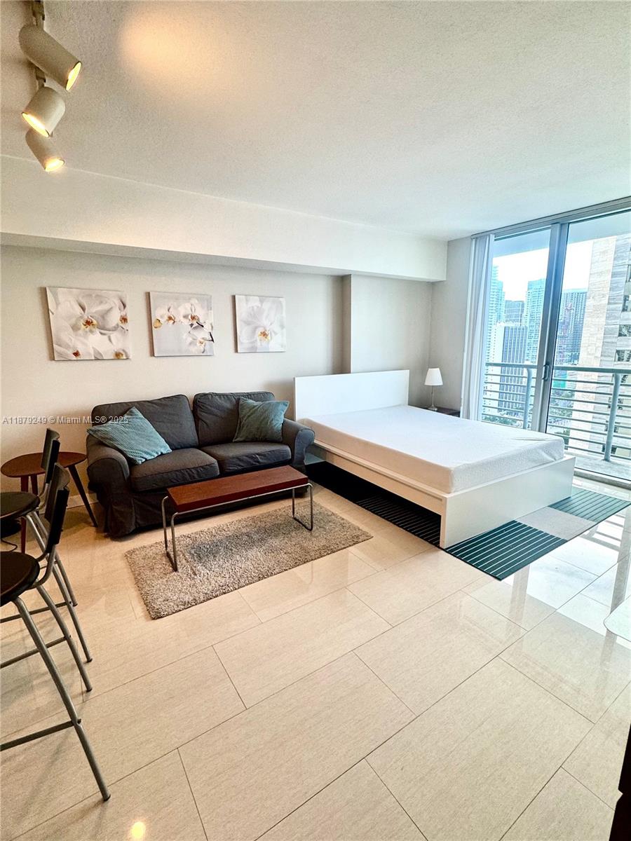 335 S Biscayne Blvd #3306, Miami FL 33131