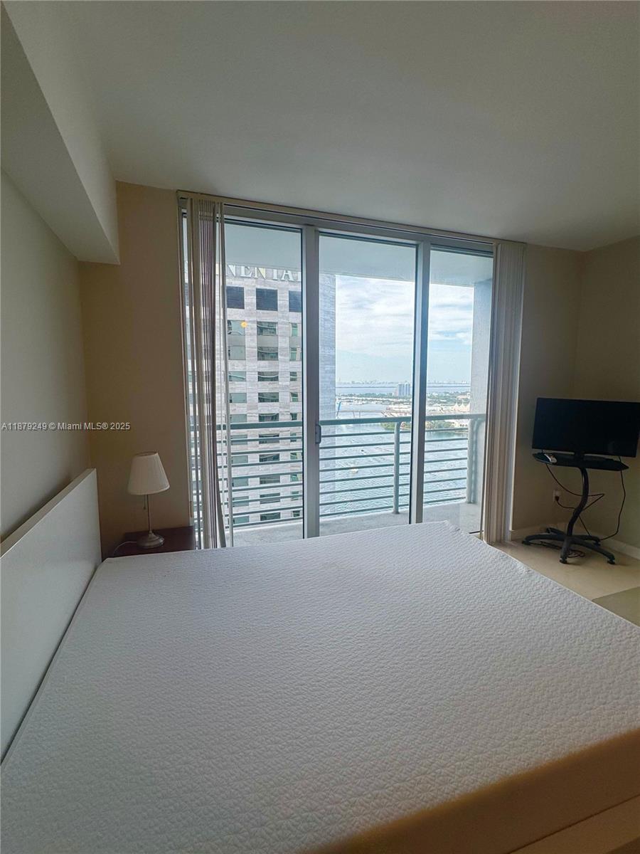335 S Biscayne Blvd #3306, Miami FL 33131