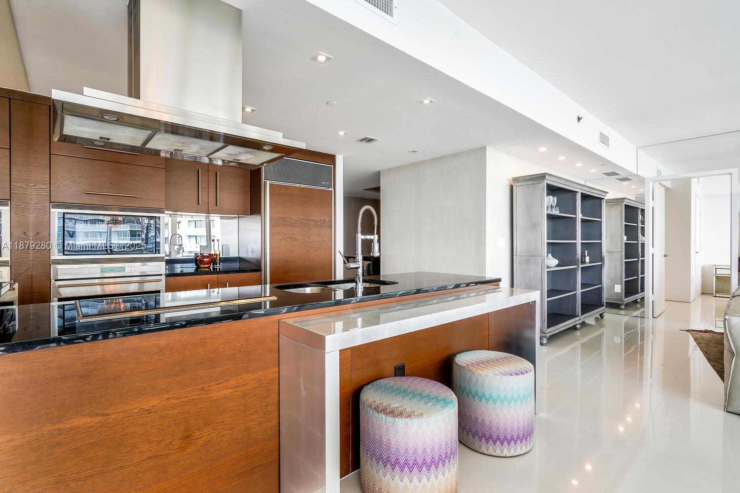 495 Brickell Ave #4204, Miami FL 33131