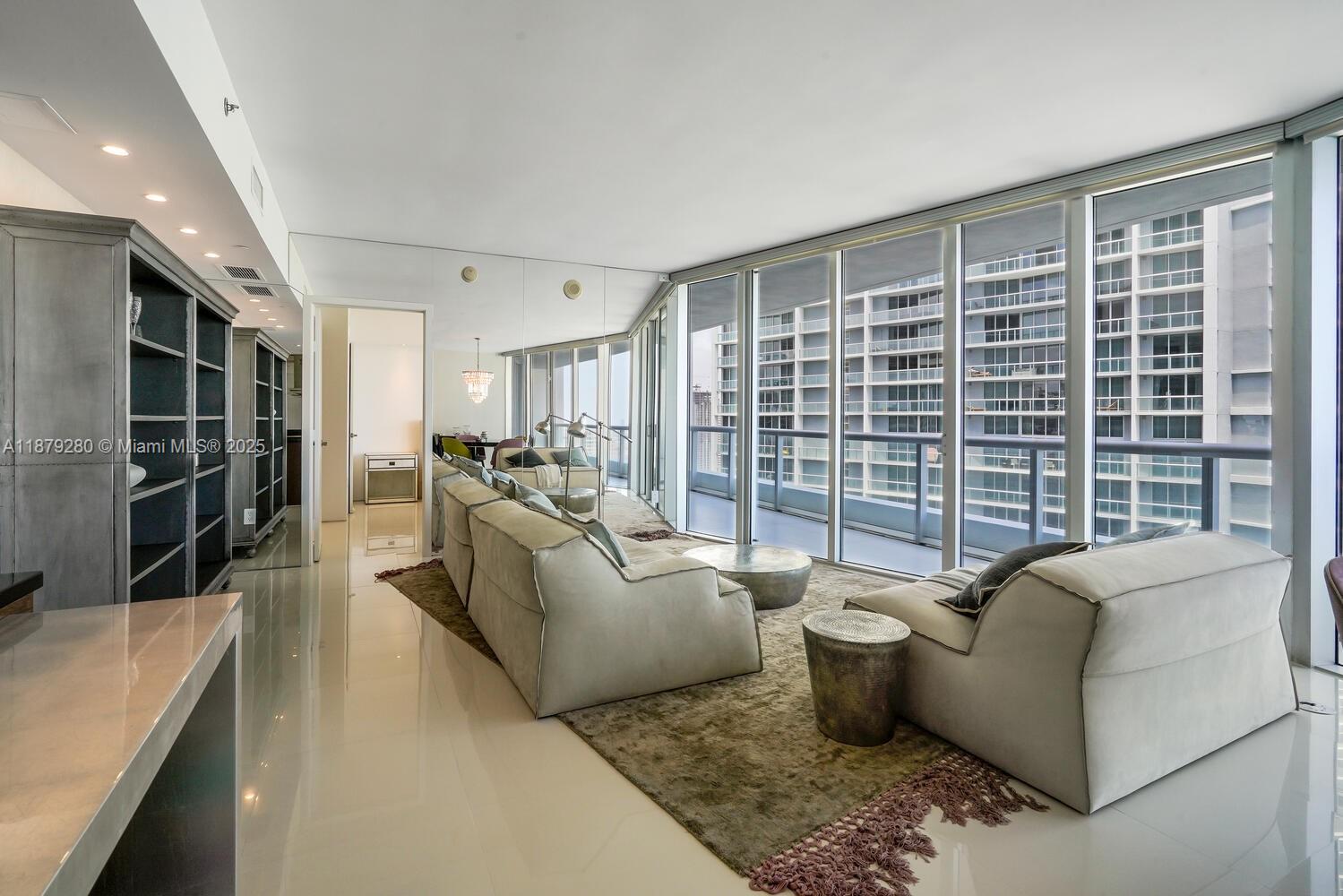 495 Brickell Ave #4204, Miami FL 33131