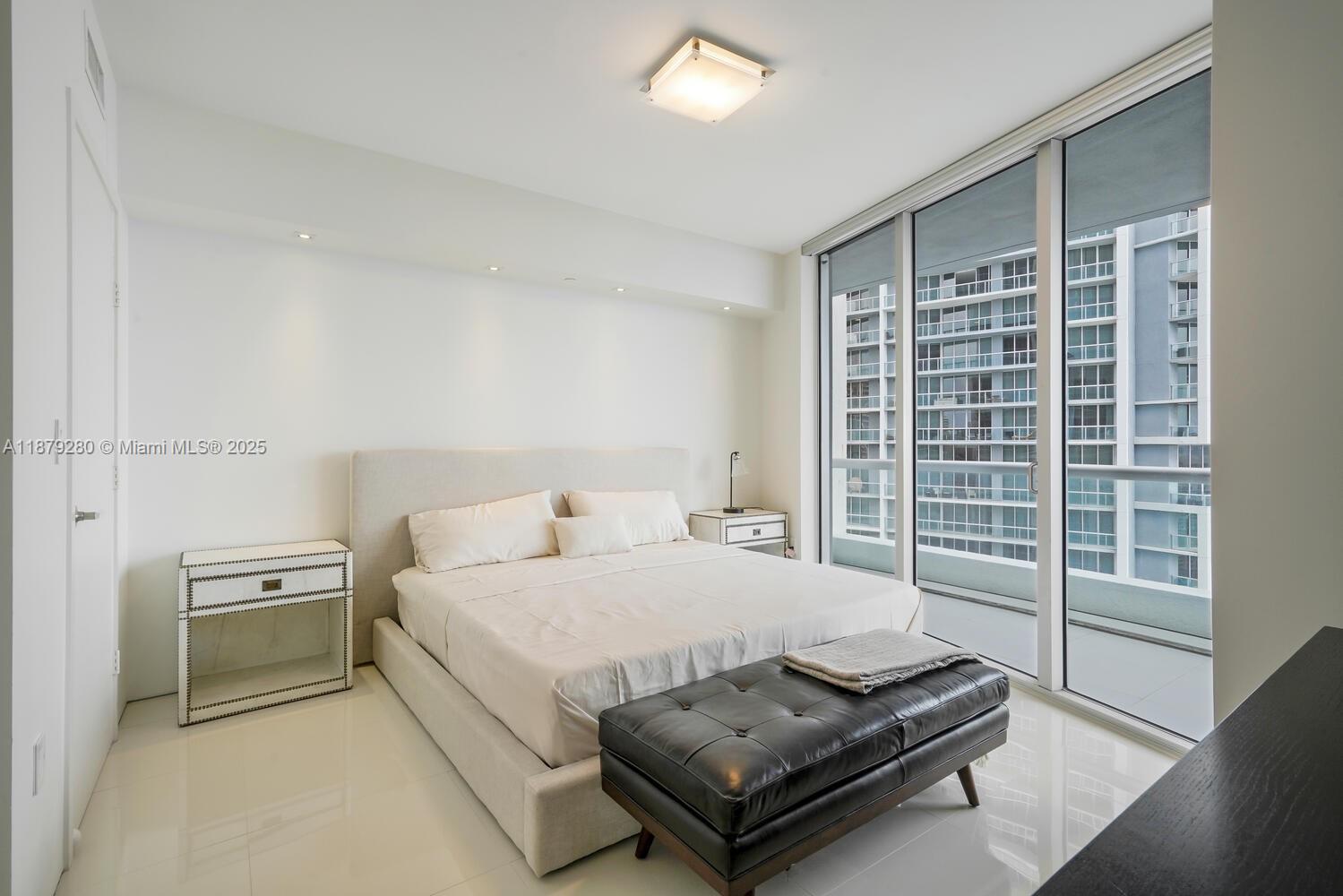 495 Brickell Ave #4204, Miami FL 33131