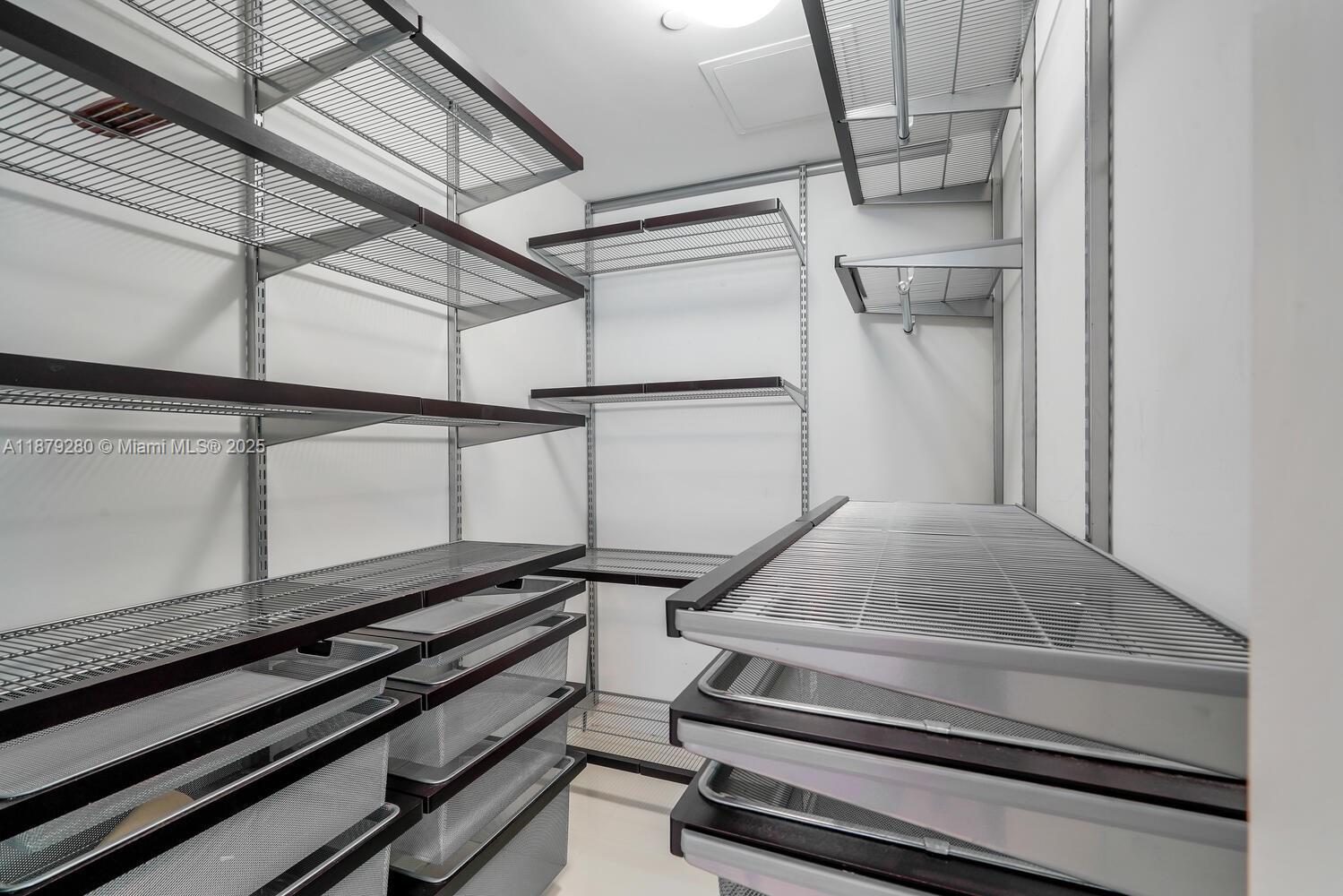 495 Brickell Ave #4204, Miami FL 33131