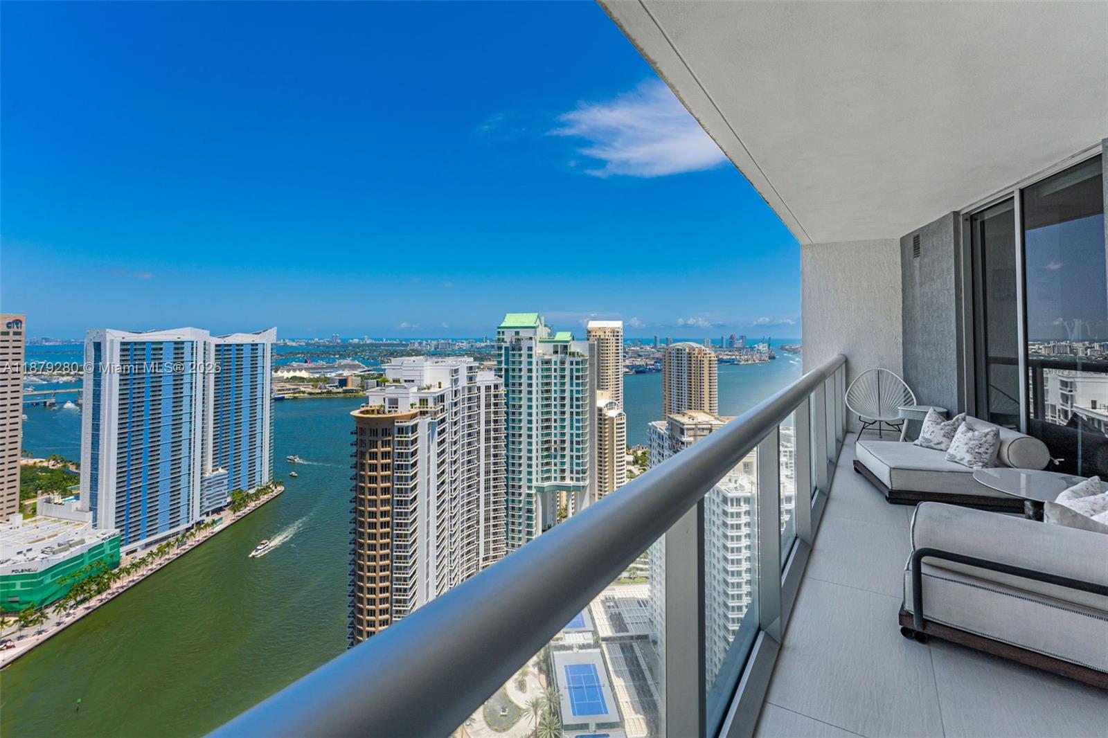 495 Brickell Ave #4204, Miami FL 33131