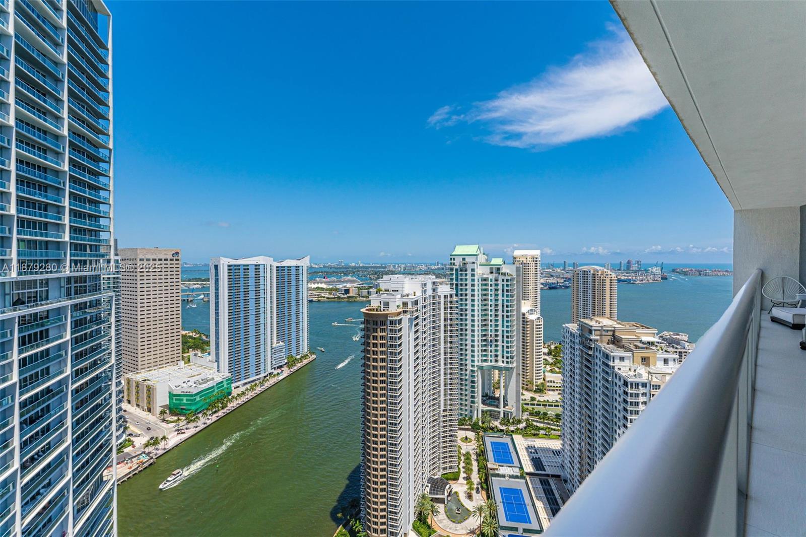 495 Brickell Ave #4204, Miami FL 33131