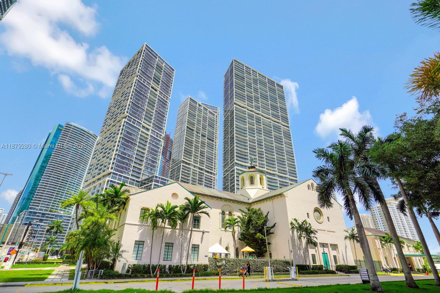 495 Brickell Ave #4204, Miami FL 33131