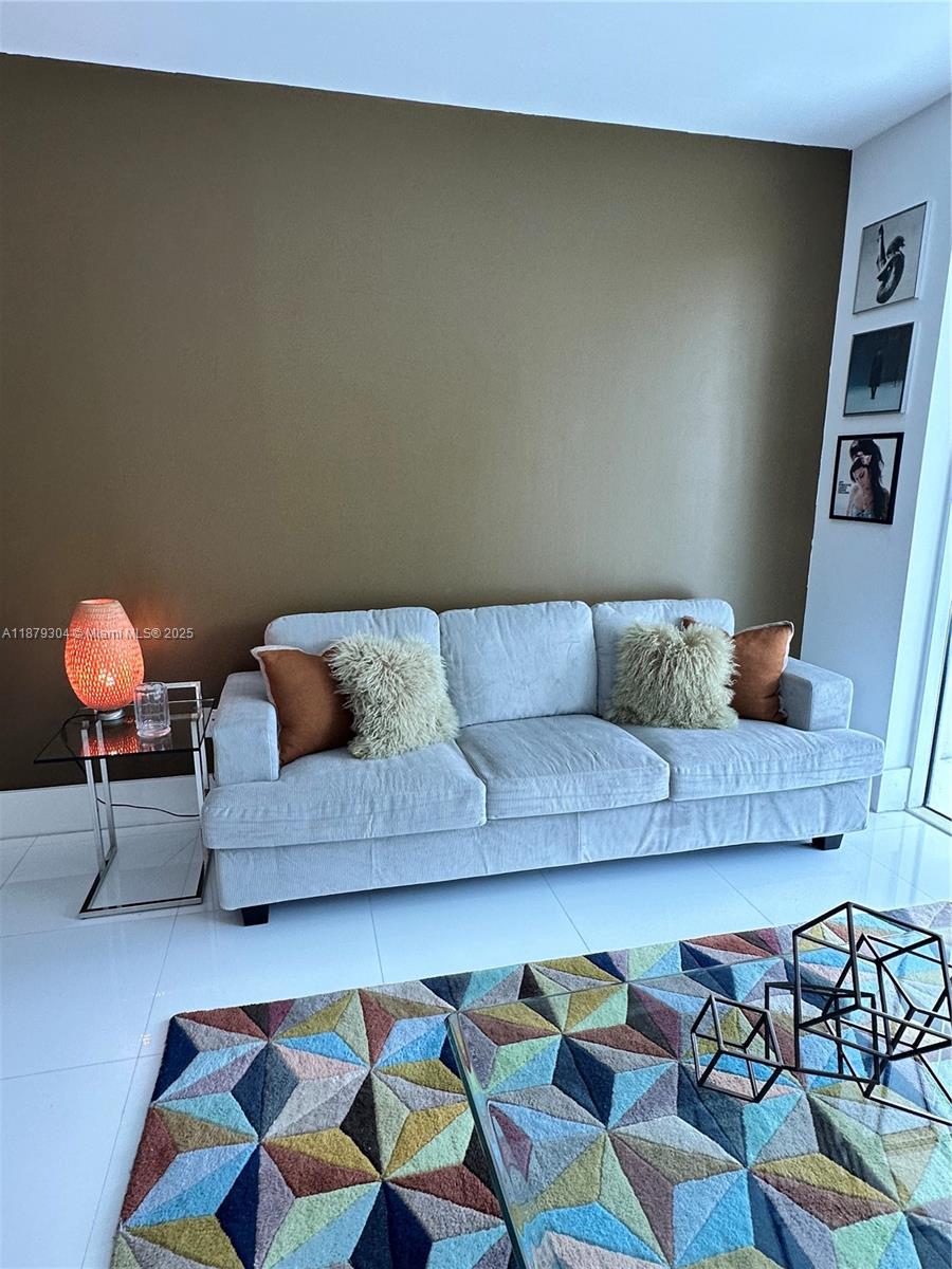 950 BRICKELL BAY DRIVE #1900, Miami FL 33131