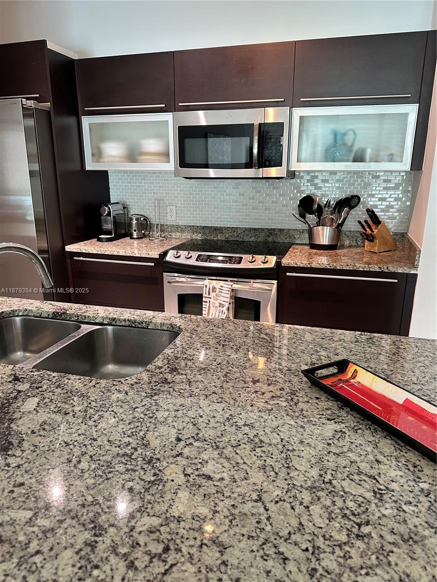 950 BRICKELL BAY DRIVE #1900, Miami FL 33131