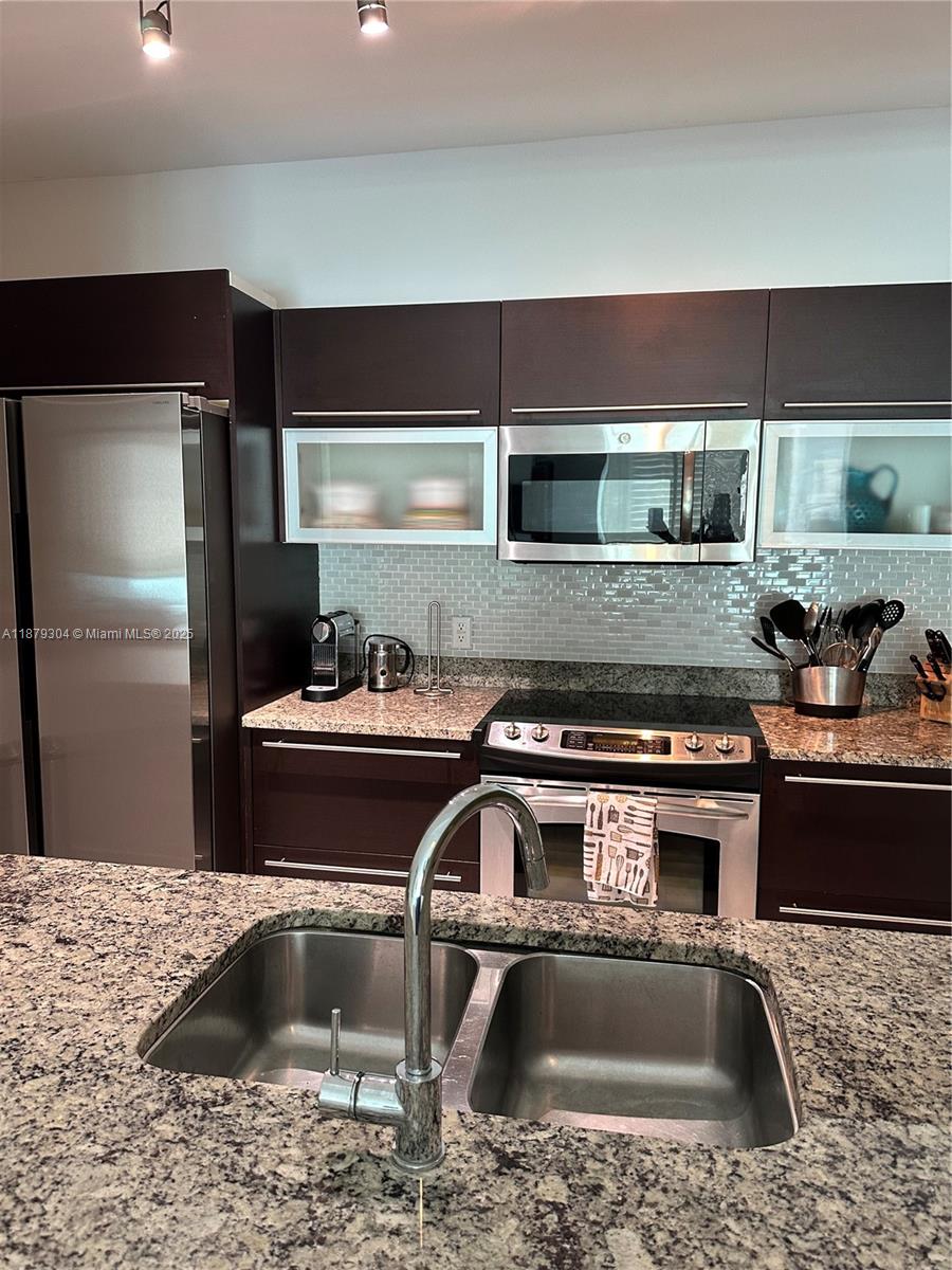 950 BRICKELL BAY DRIVE #1900, Miami FL 33131