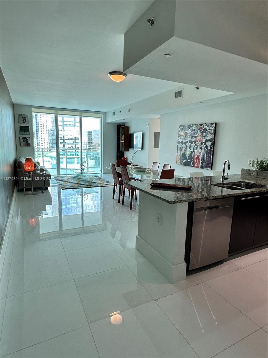 950 BRICKELL BAY DRIVE #1900, Miami FL 33131