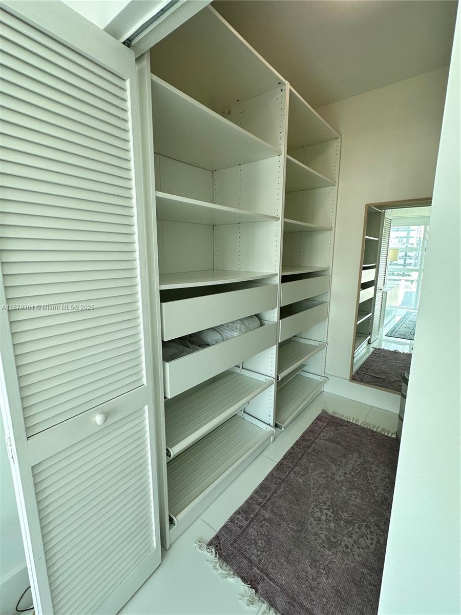 950 BRICKELL BAY DRIVE #1900, Miami FL 33131