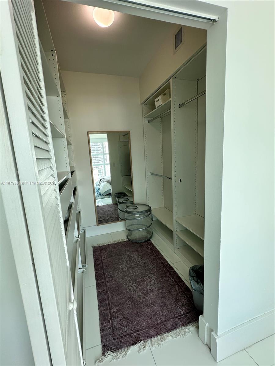 950 BRICKELL BAY DRIVE #1900, Miami FL 33131