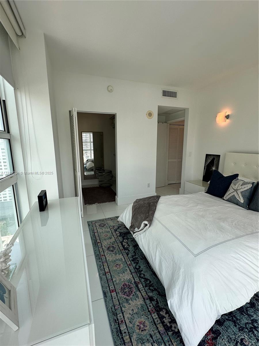 950 BRICKELL BAY DRIVE #1900, Miami FL 33131