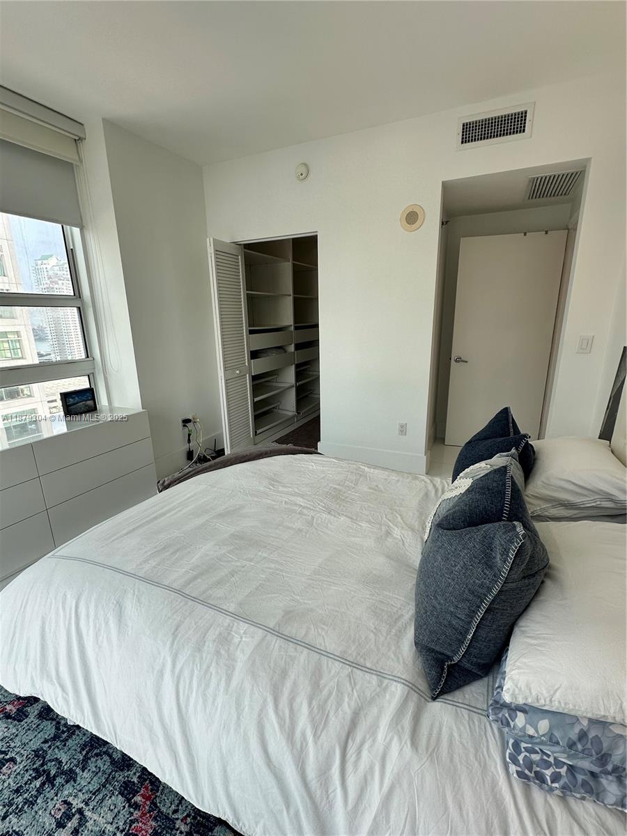 950 BRICKELL BAY DRIVE #1900, Miami FL 33131