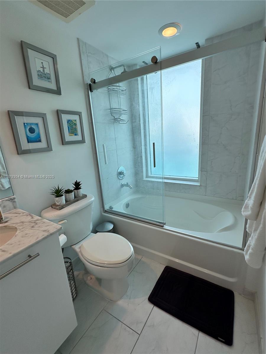 950 BRICKELL BAY DRIVE #1900, Miami FL 33131