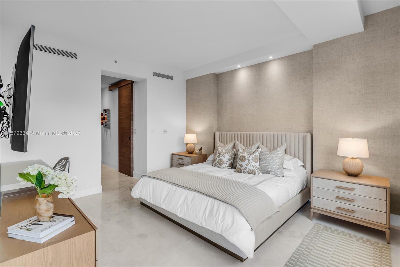 251 Crandon Blvd #327, Key Biscayne FL 33149