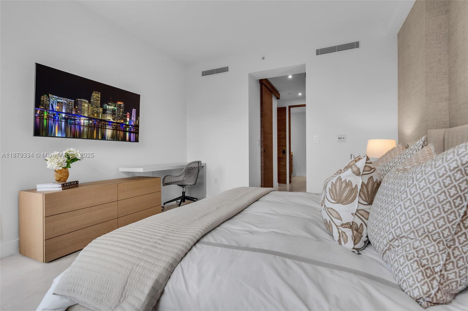 251 Crandon Blvd #327, Key Biscayne FL 33149