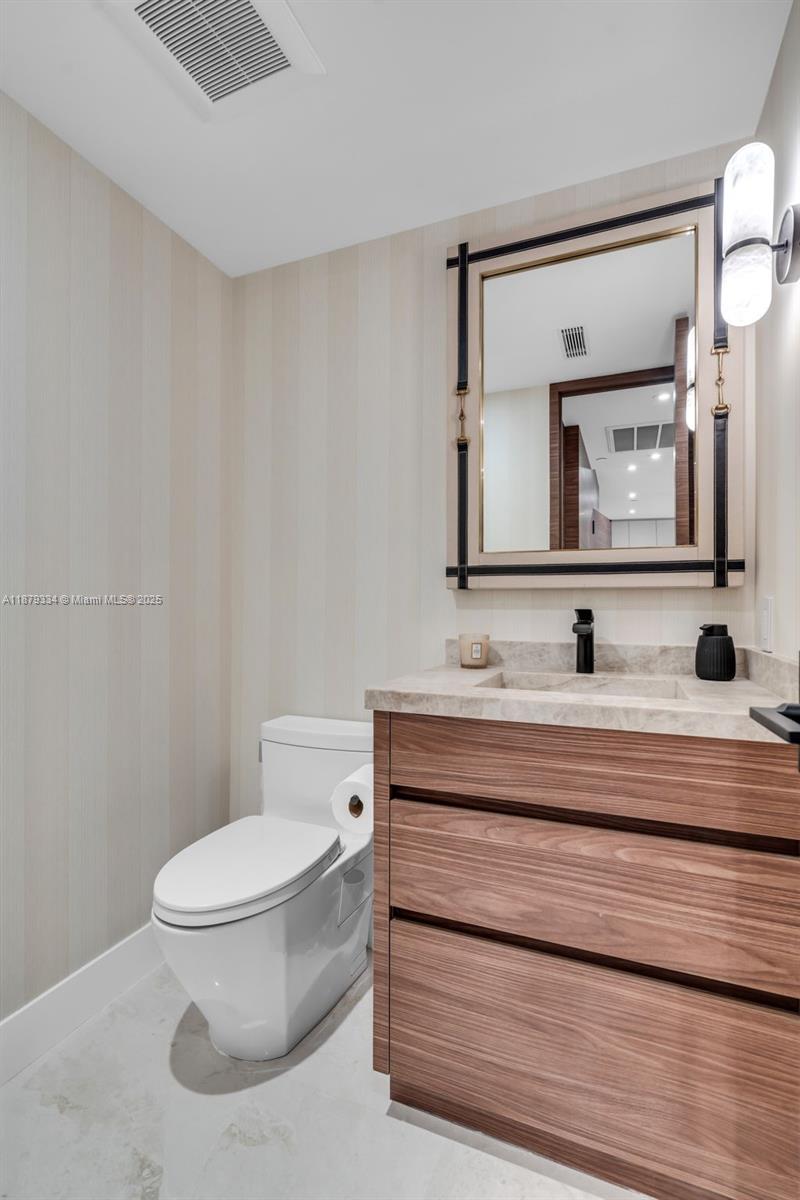 251 Crandon Blvd #327, Key Biscayne FL 33149