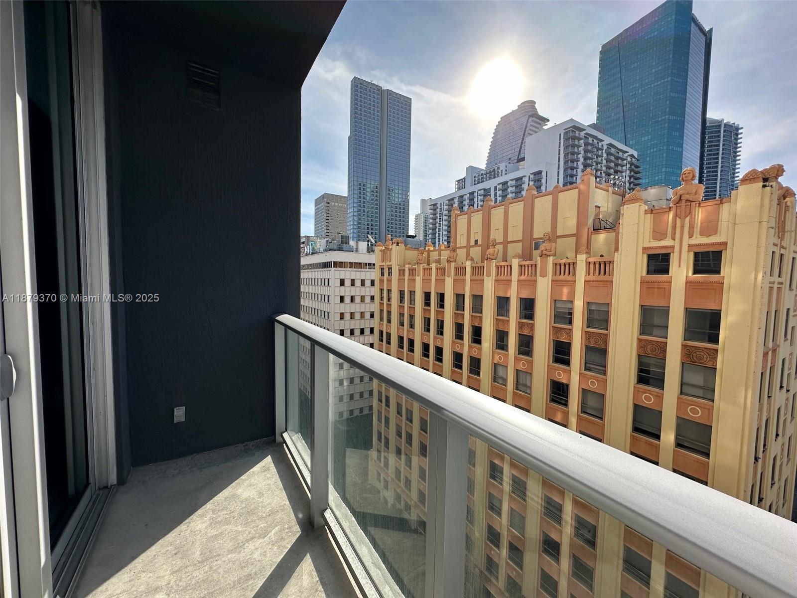 151 SE 1st St #1209, Miami FL 33131