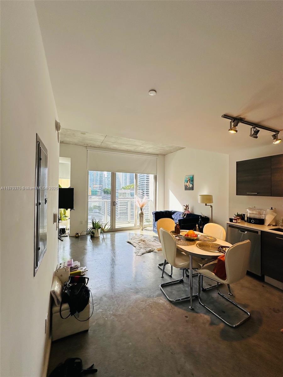 151 SE 1st St #1209, Miami FL 33131