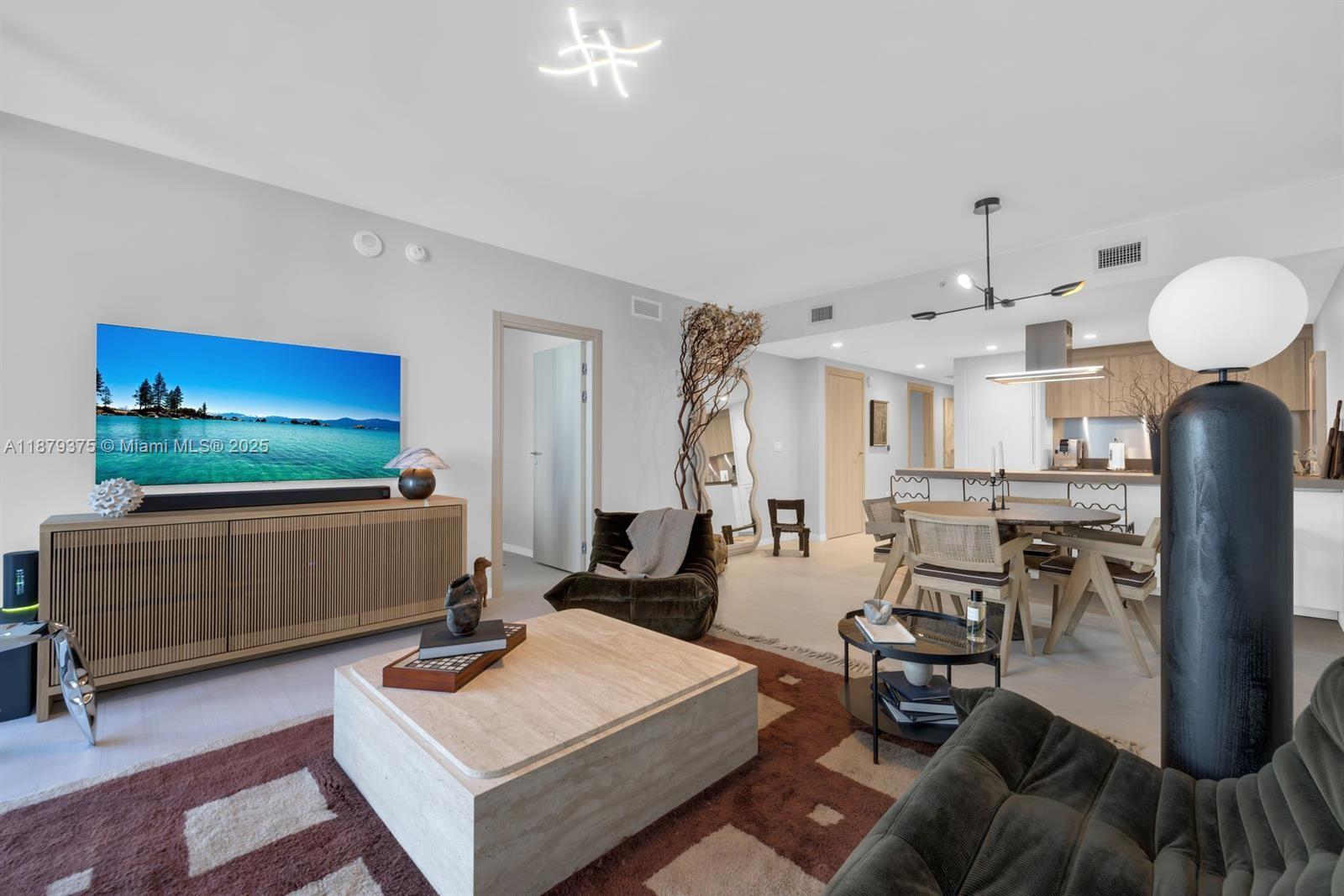 1000 Brickell Plz #4307, Miami FL 33131