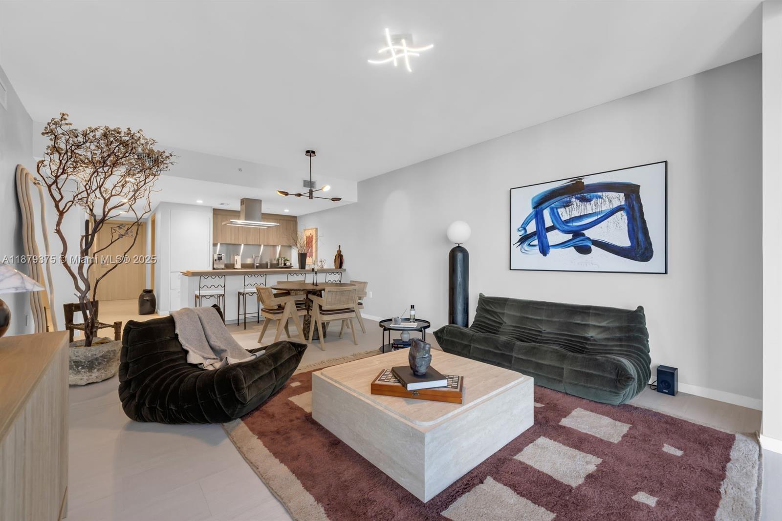 1000 Brickell Plz #4307, Miami FL 33131