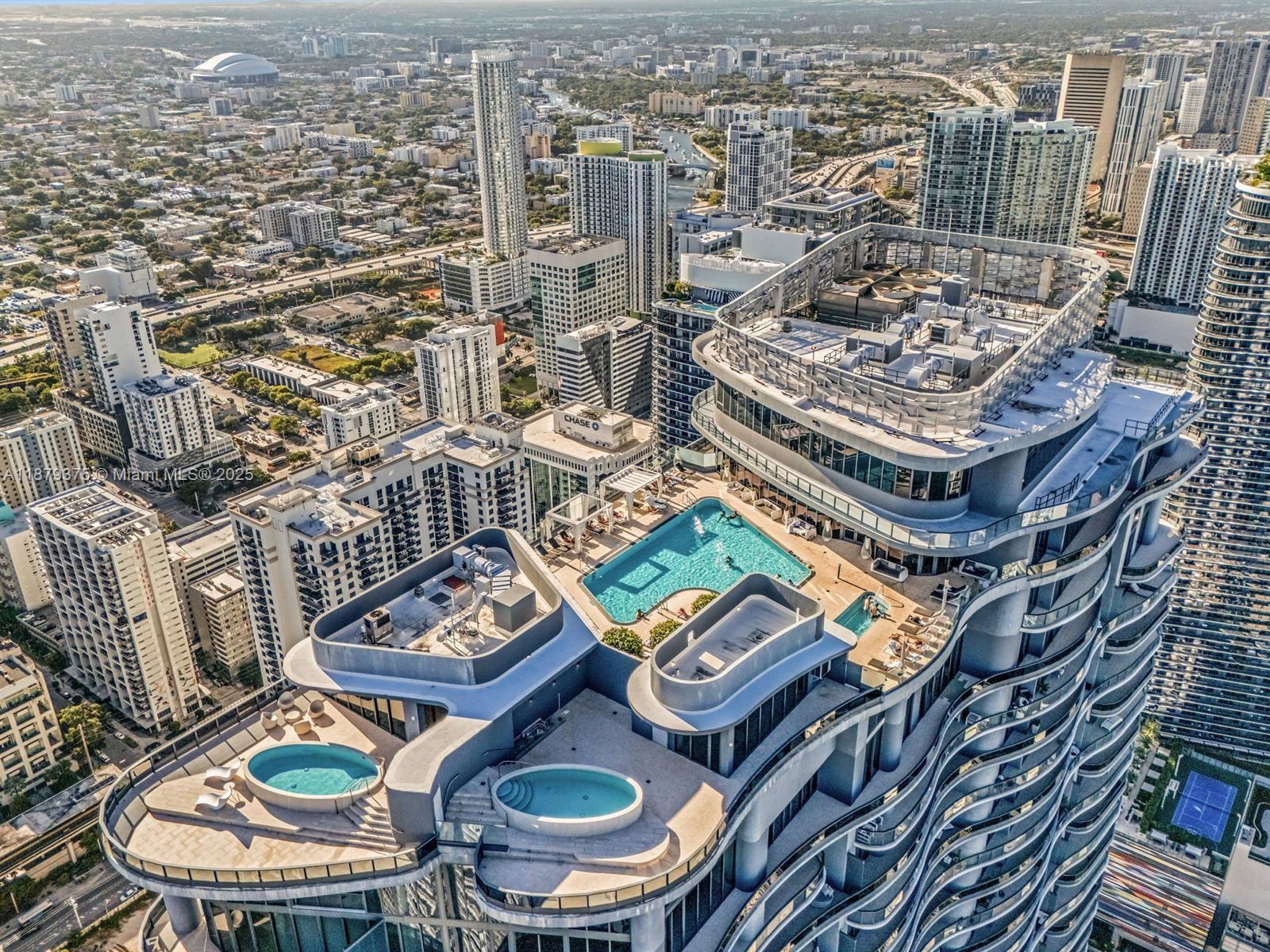 1000 Brickell Plz #4307, Miami FL 33131