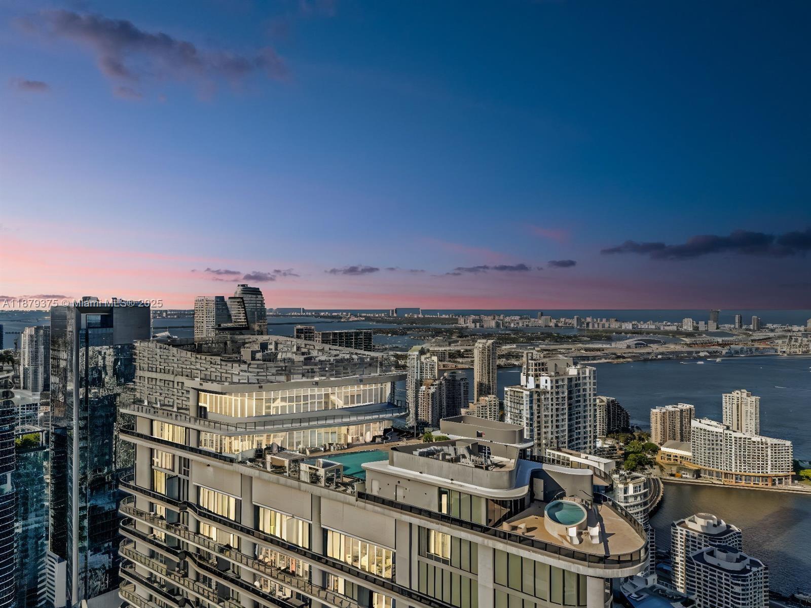 1000 Brickell Plz #4307, Miami FL 33131