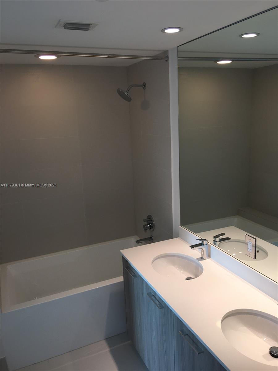501 NE 31st St #907, Miami FL 33137