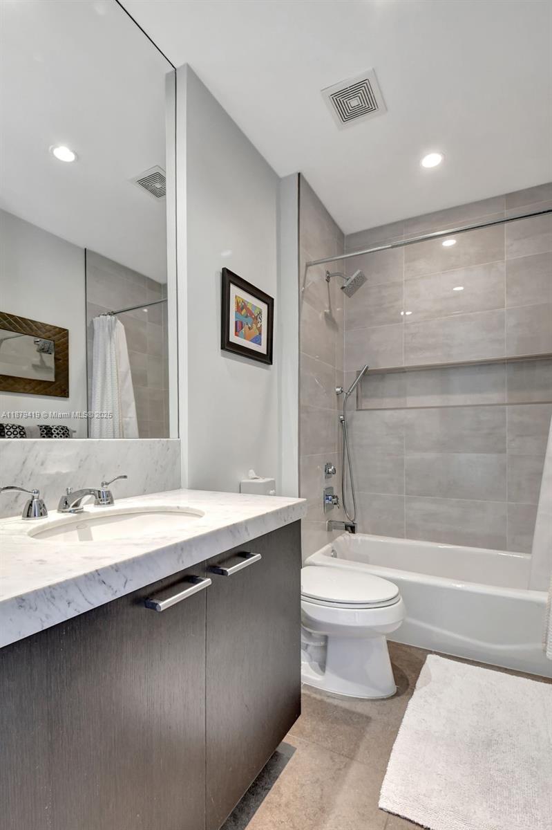 110 SE 2nd ST #203, Delray Beach FL 33444