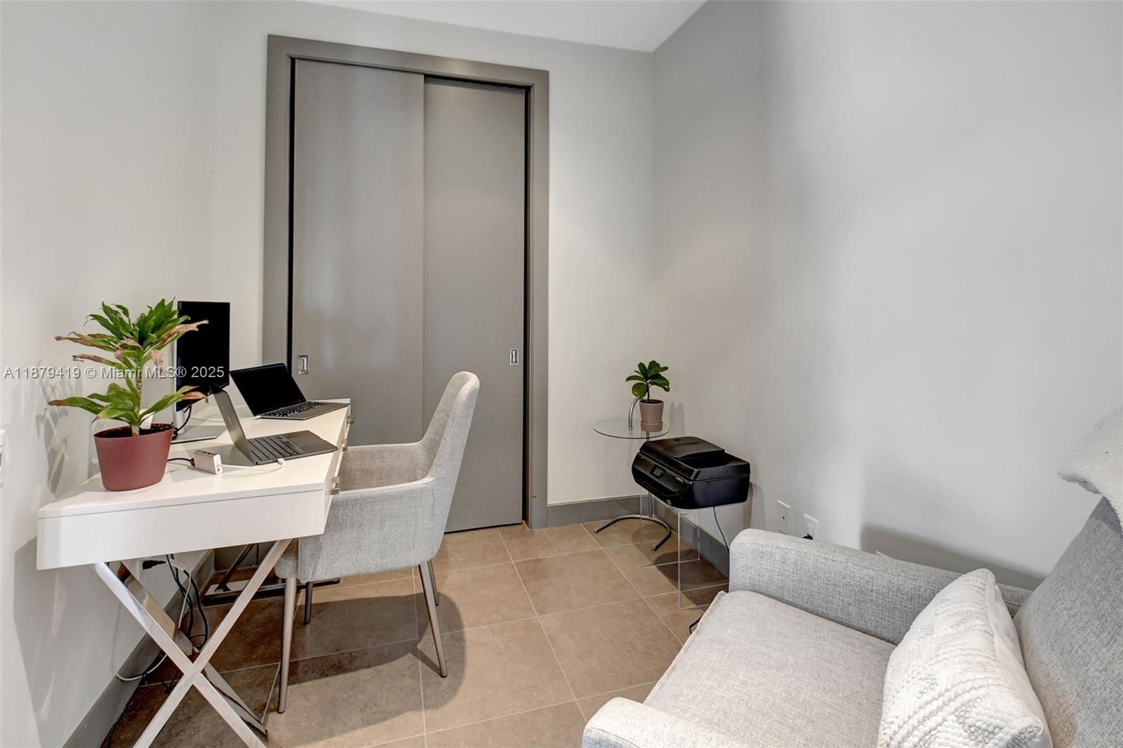 110 SE 2nd ST #203, Delray Beach FL 33444