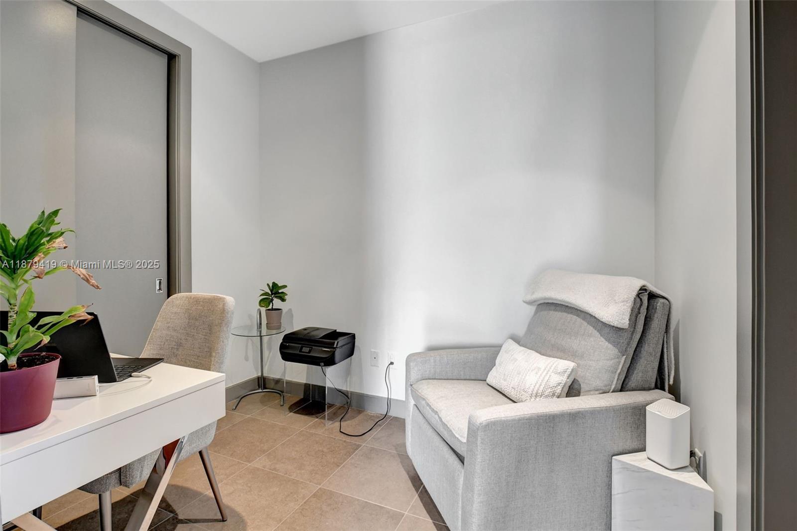 110 SE 2nd ST #203, Delray Beach FL 33444