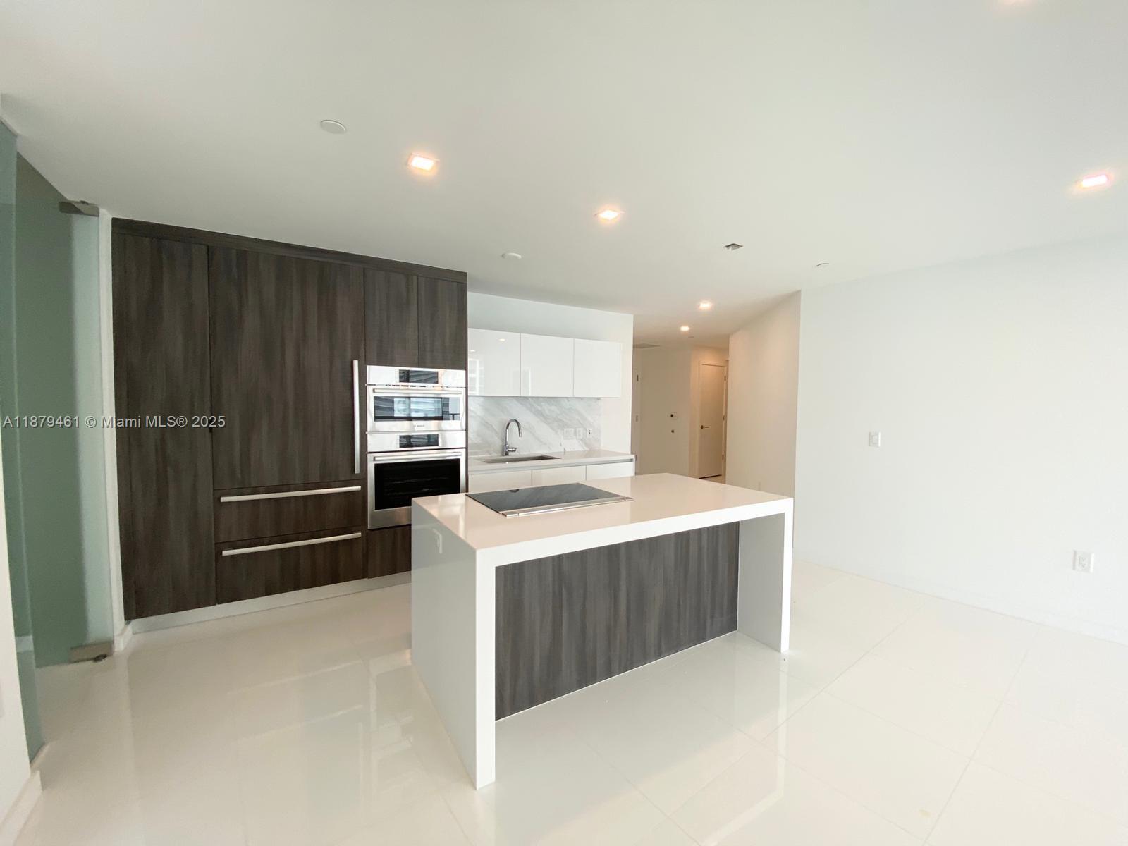 851 NE 1st Ave #3709, Miami FL 33132