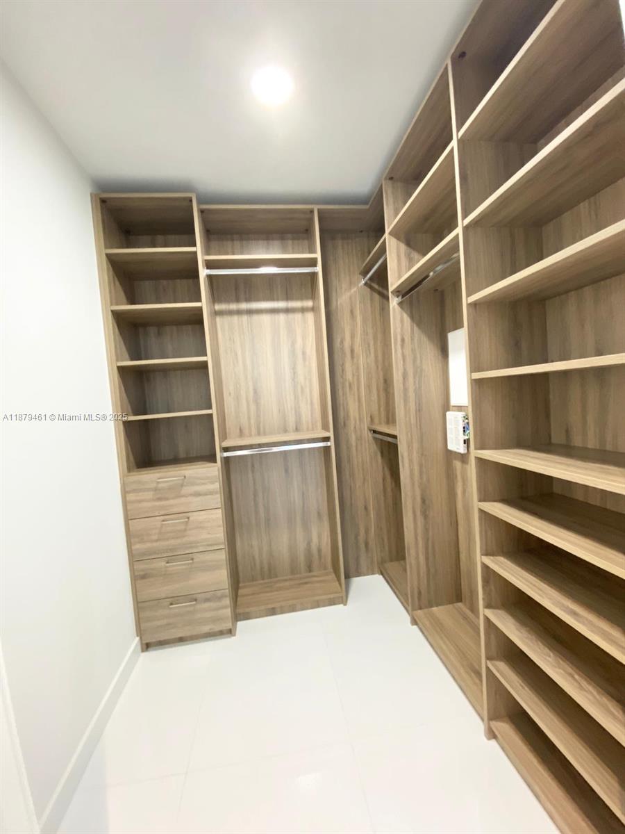 851 NE 1st Ave #3709, Miami FL 33132